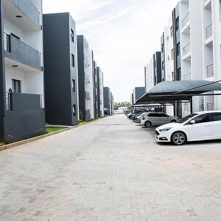 The Ellipse Palazzo Apartment Midrand Exterior foto